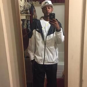 Meet your Posher, Stanley